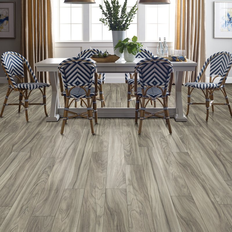 laminate flooring store Maumee OH
